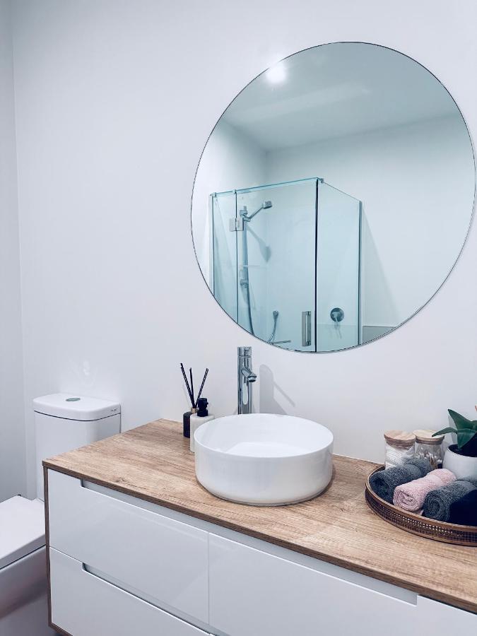 Stylish Industrial House In Pakuranga Free Wifi Netflix Apartment *