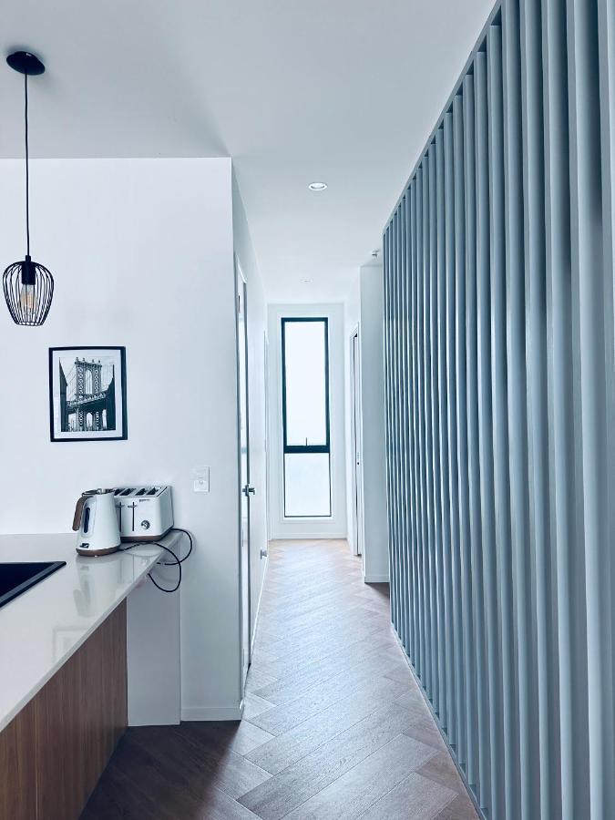 Stylish Industrial House In Pakuranga Free Wifi Netflix Apartment *
