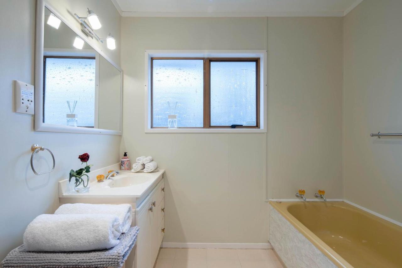 The Waterfront 361-with Sea View, Skysport And Air Conditioner In Each Bedroom Casa de férias *