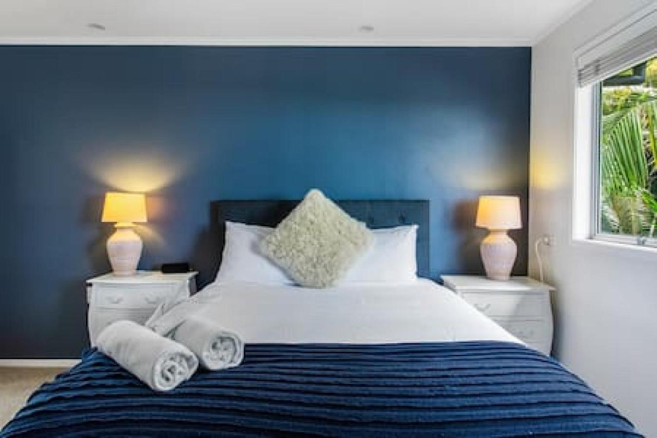Coastal Getaway With Seaview And Deck Holiday home *