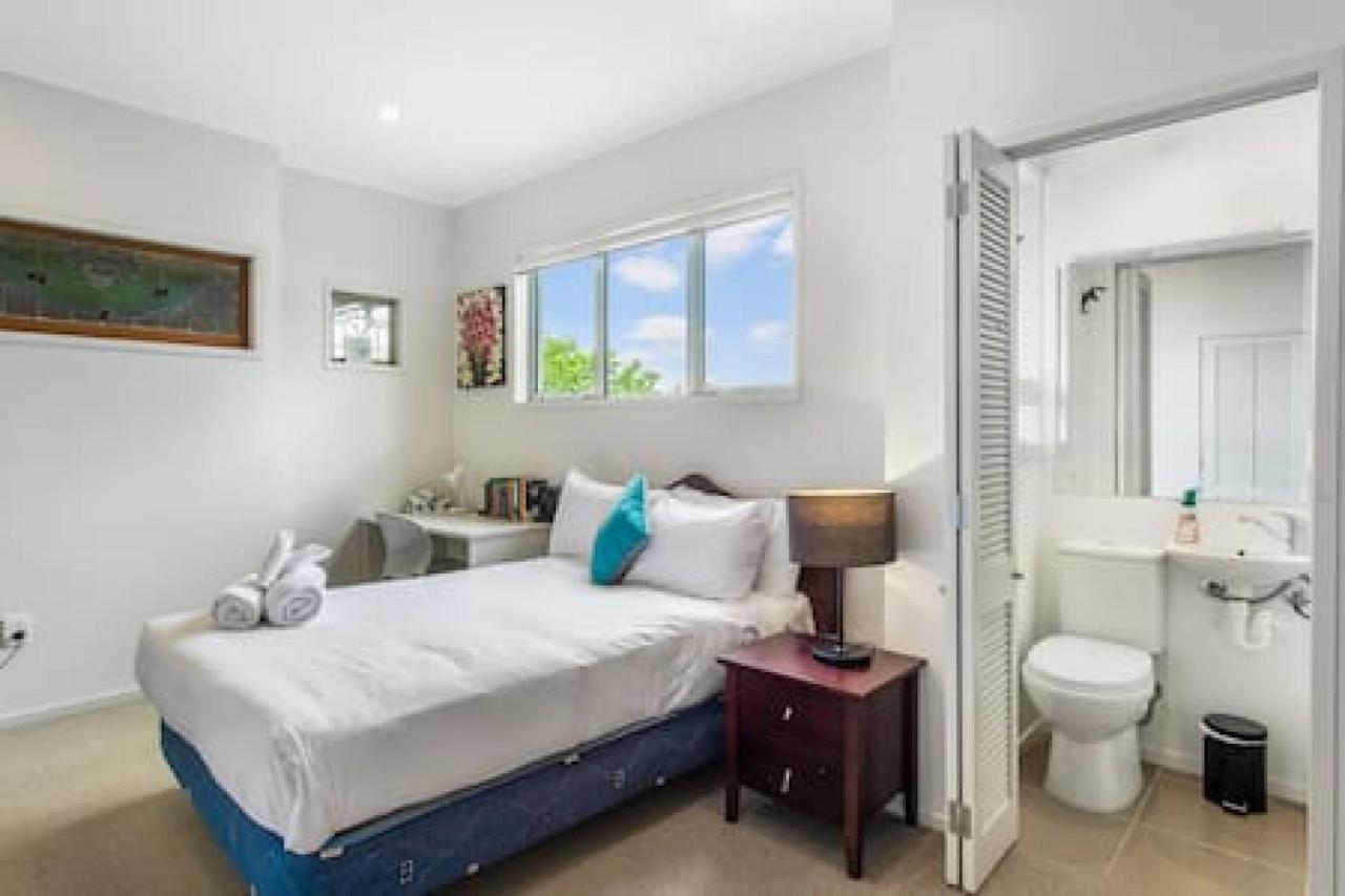 Holiday home Coastal Getaway With Seaview And Deck *
