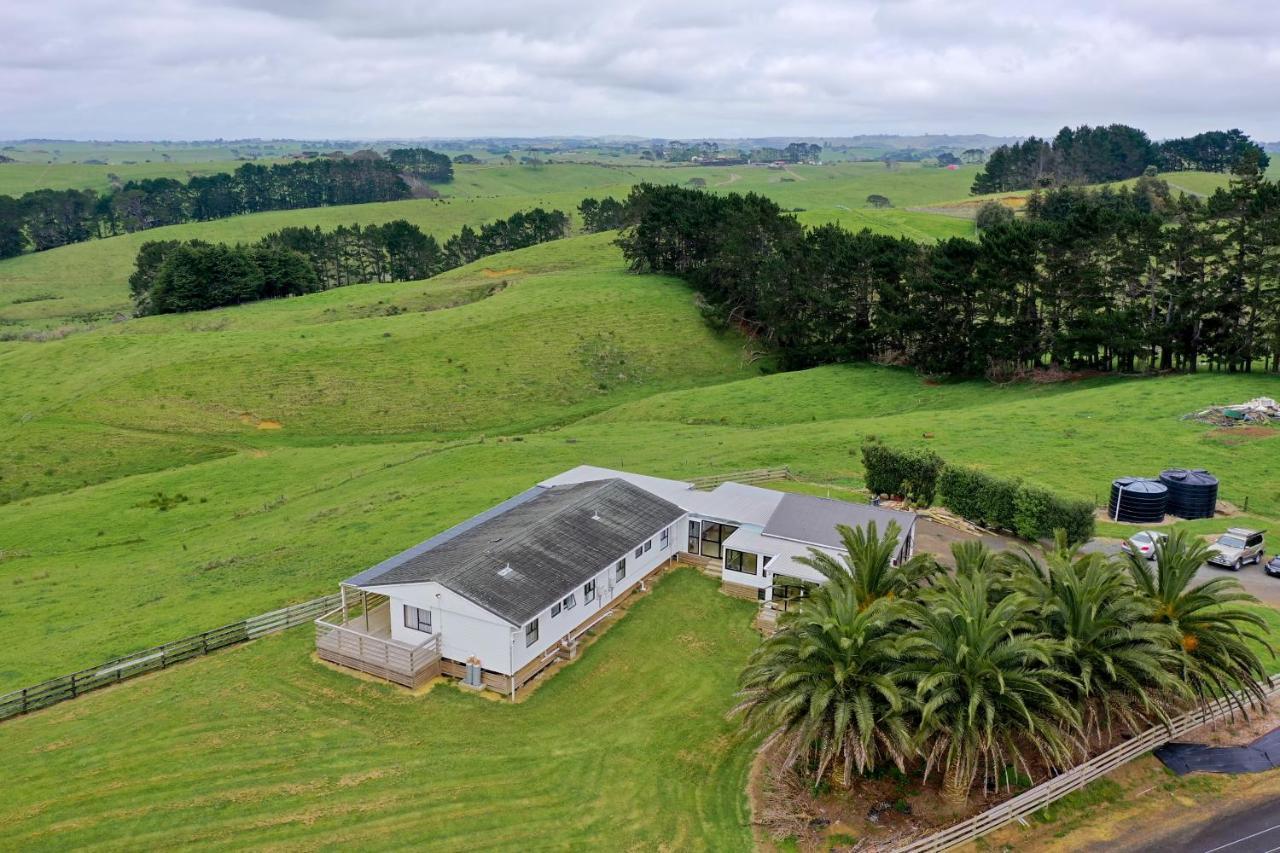 1 * Auckland