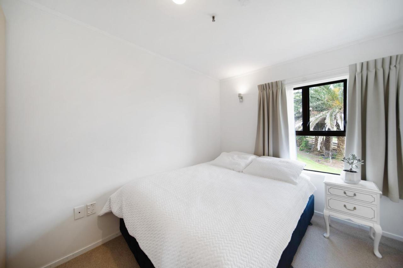 Apartment 3 *