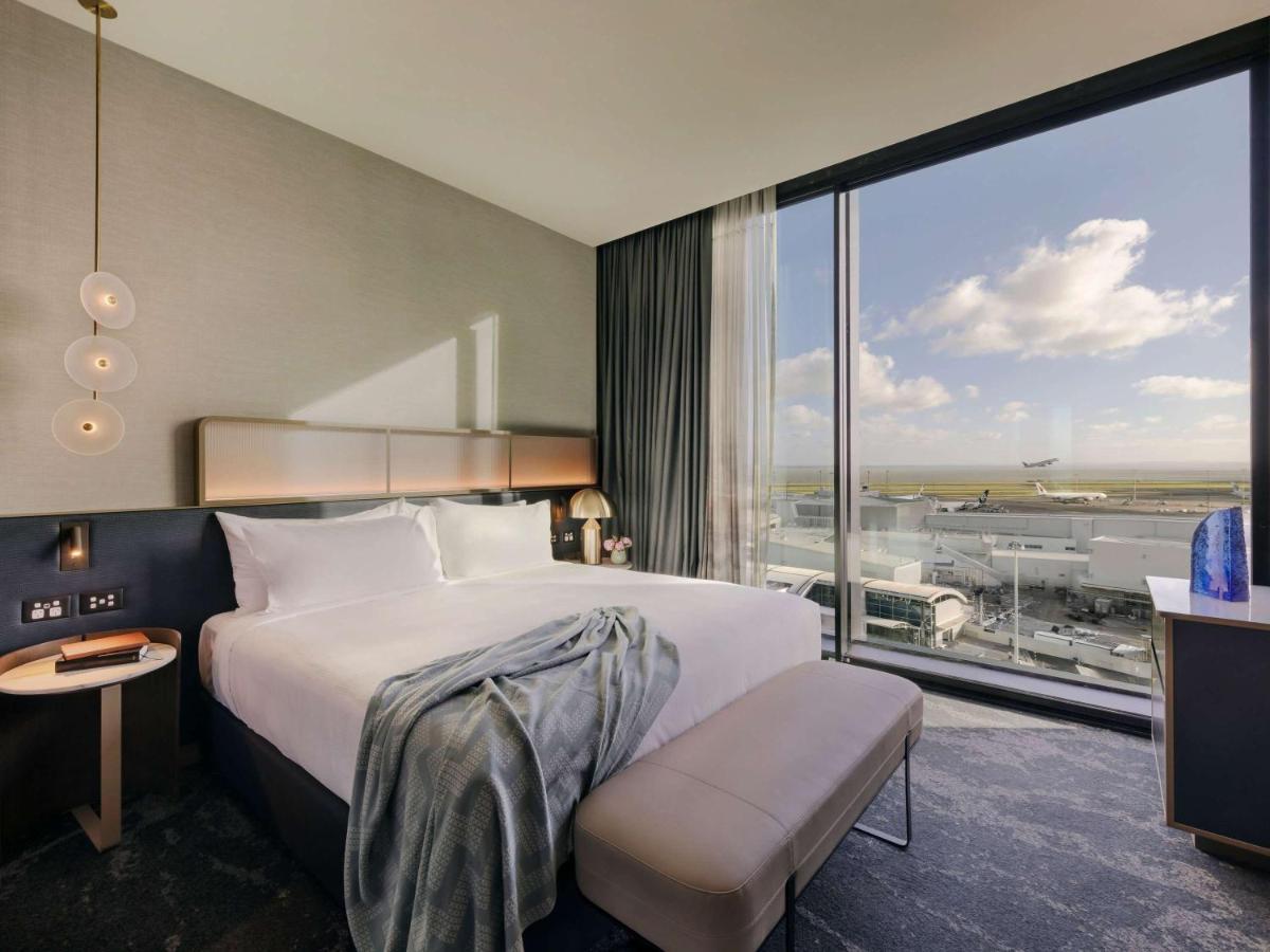 Pullman Airport Hotel