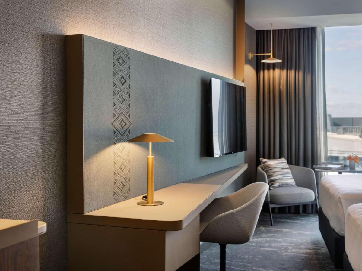 Hotel Pullman Airport 5*