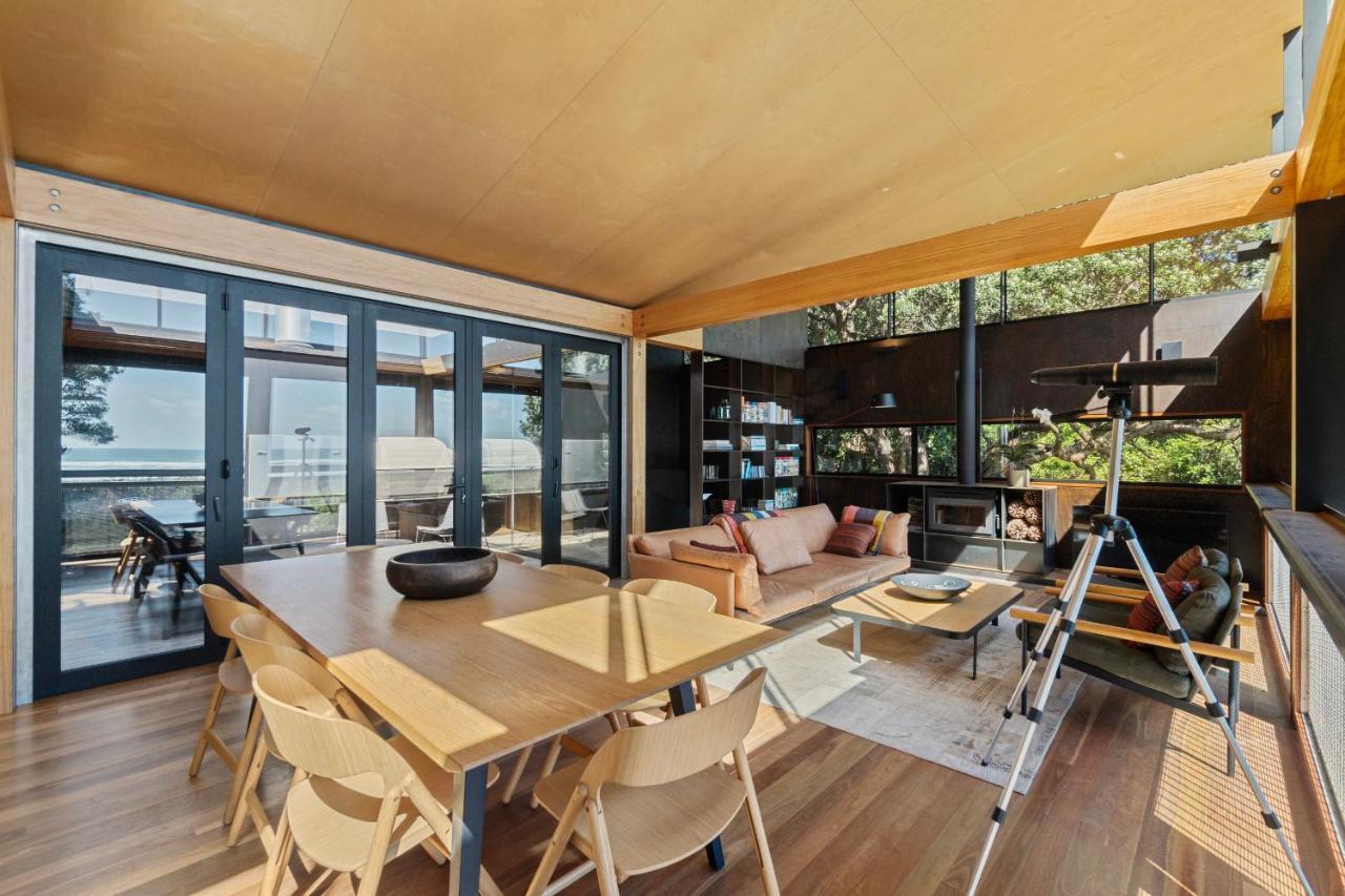 Holiday home Kawakawa House - Piha Auckland