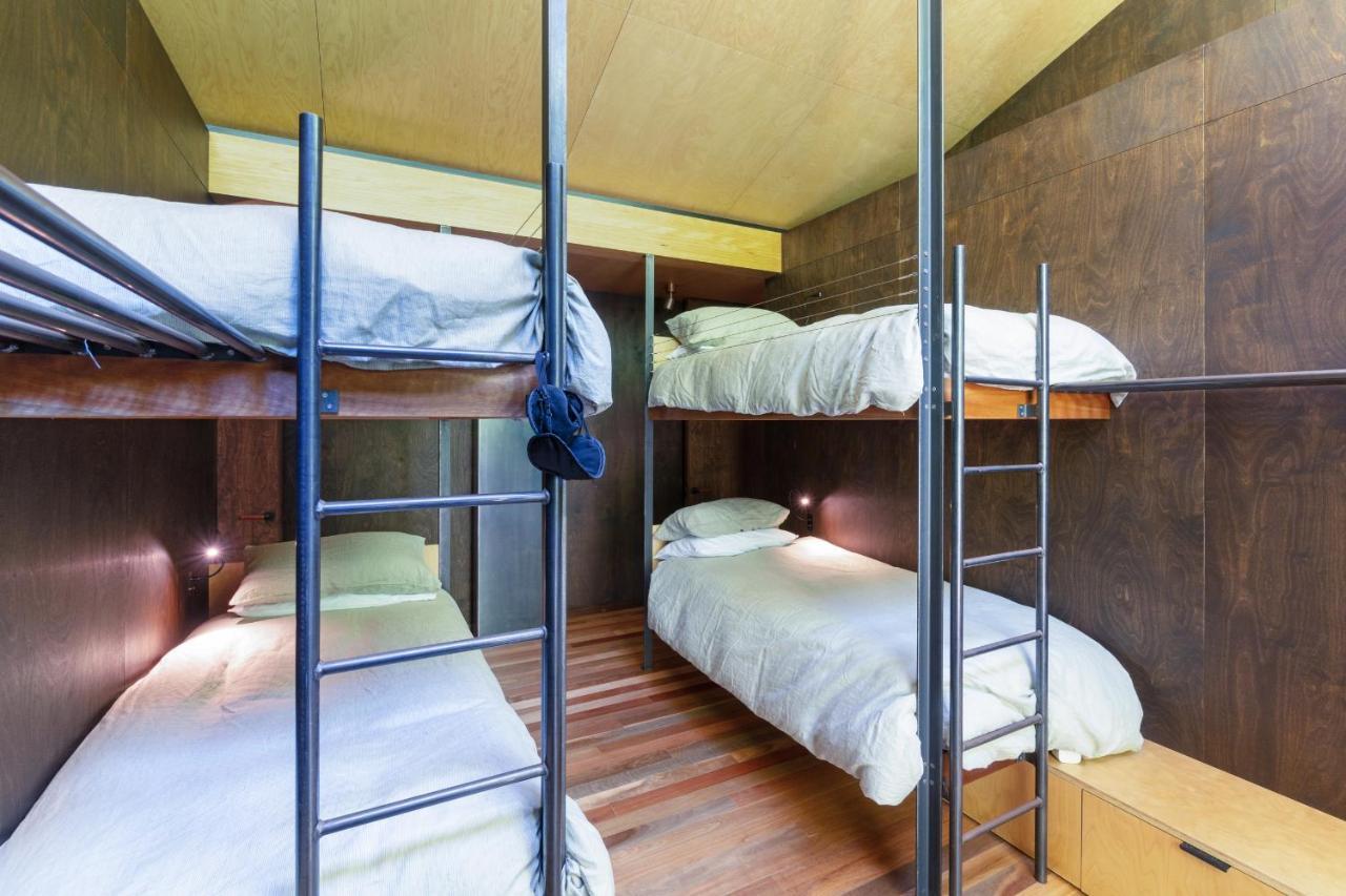 Holiday home Kawakawa House - Piha Auckland