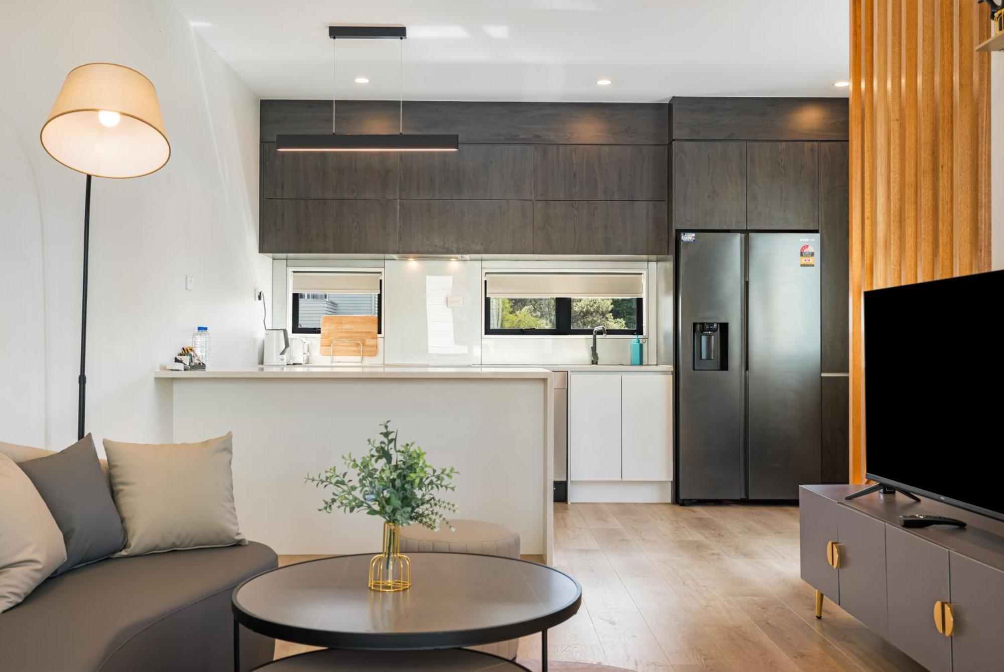 Your Away From Located Near Cbd Auckland