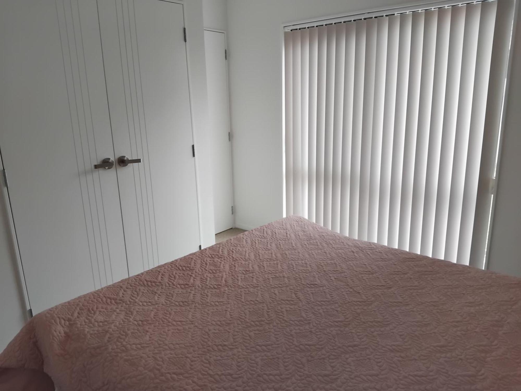 Homestay! Close To Airport, Bus & Train Station Hospedagem domiciliar