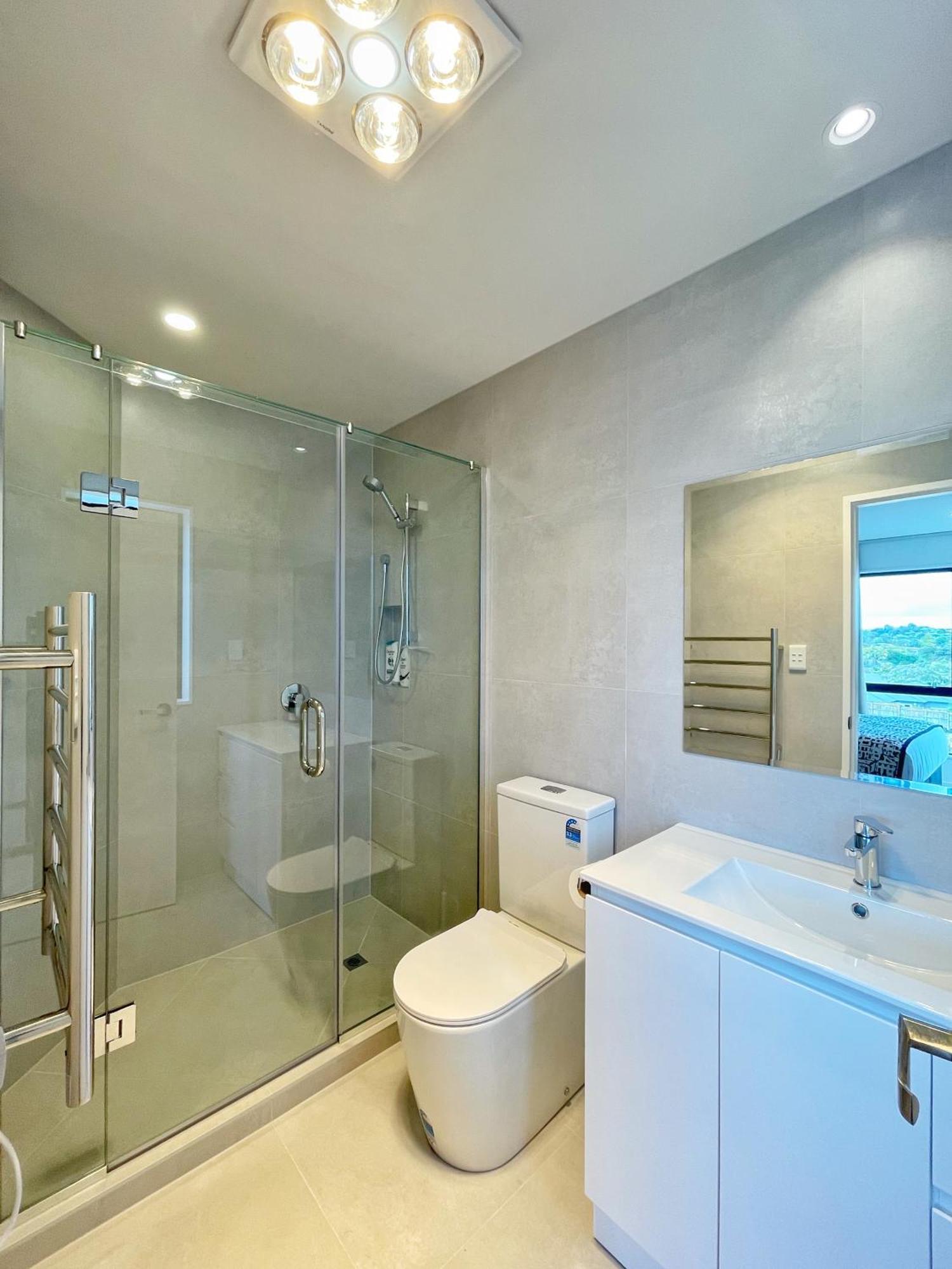 Modern French Retro Townhouse In Sandringham, Close To City, Heat Pumps, Netfilx Holiday home Auckland