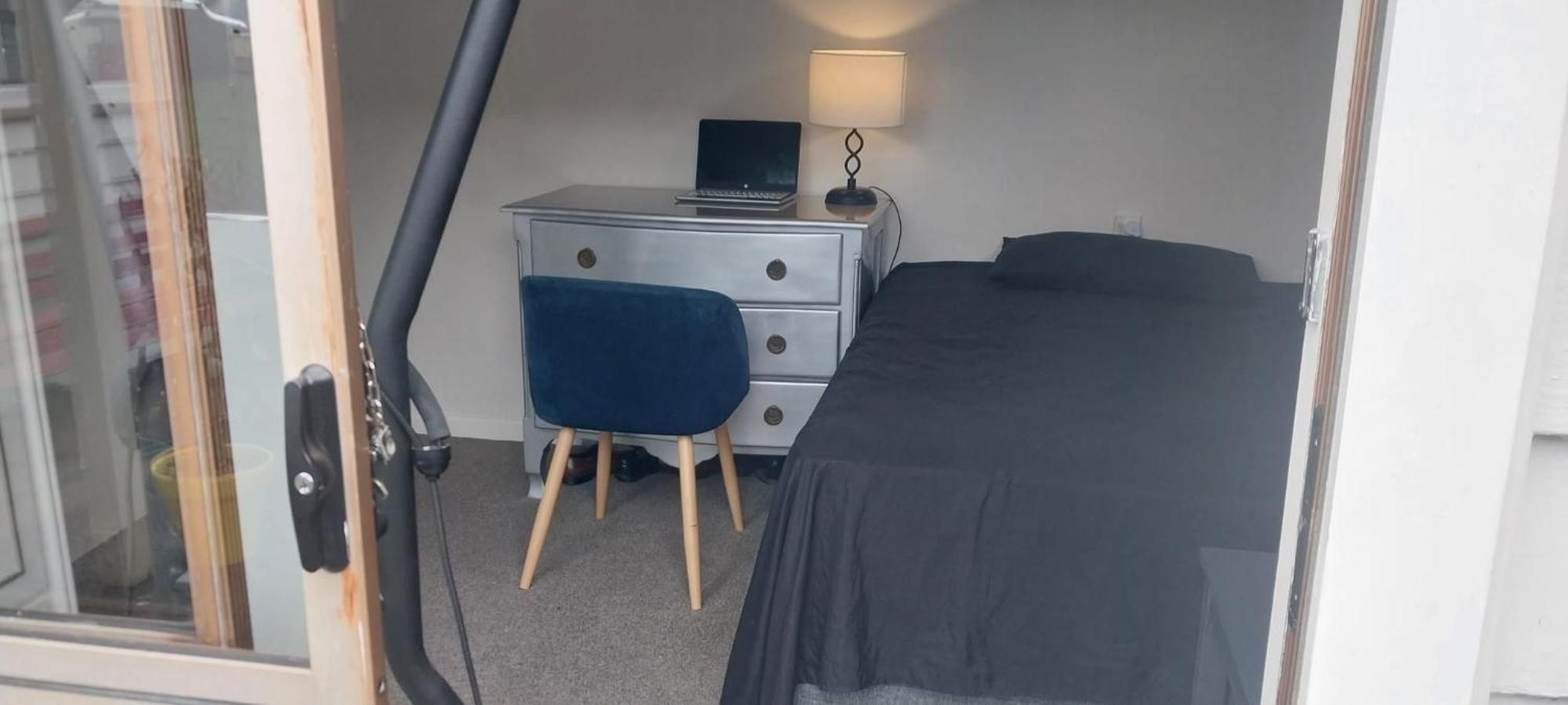 Eden Park House Homestay *