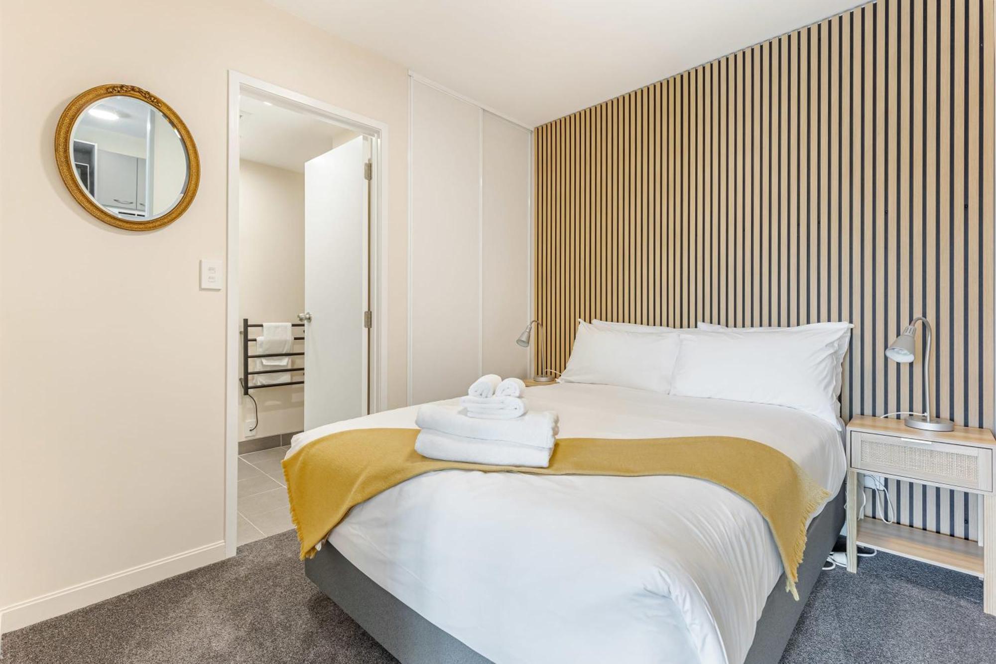 Cosy 2brm Cbd Apartment