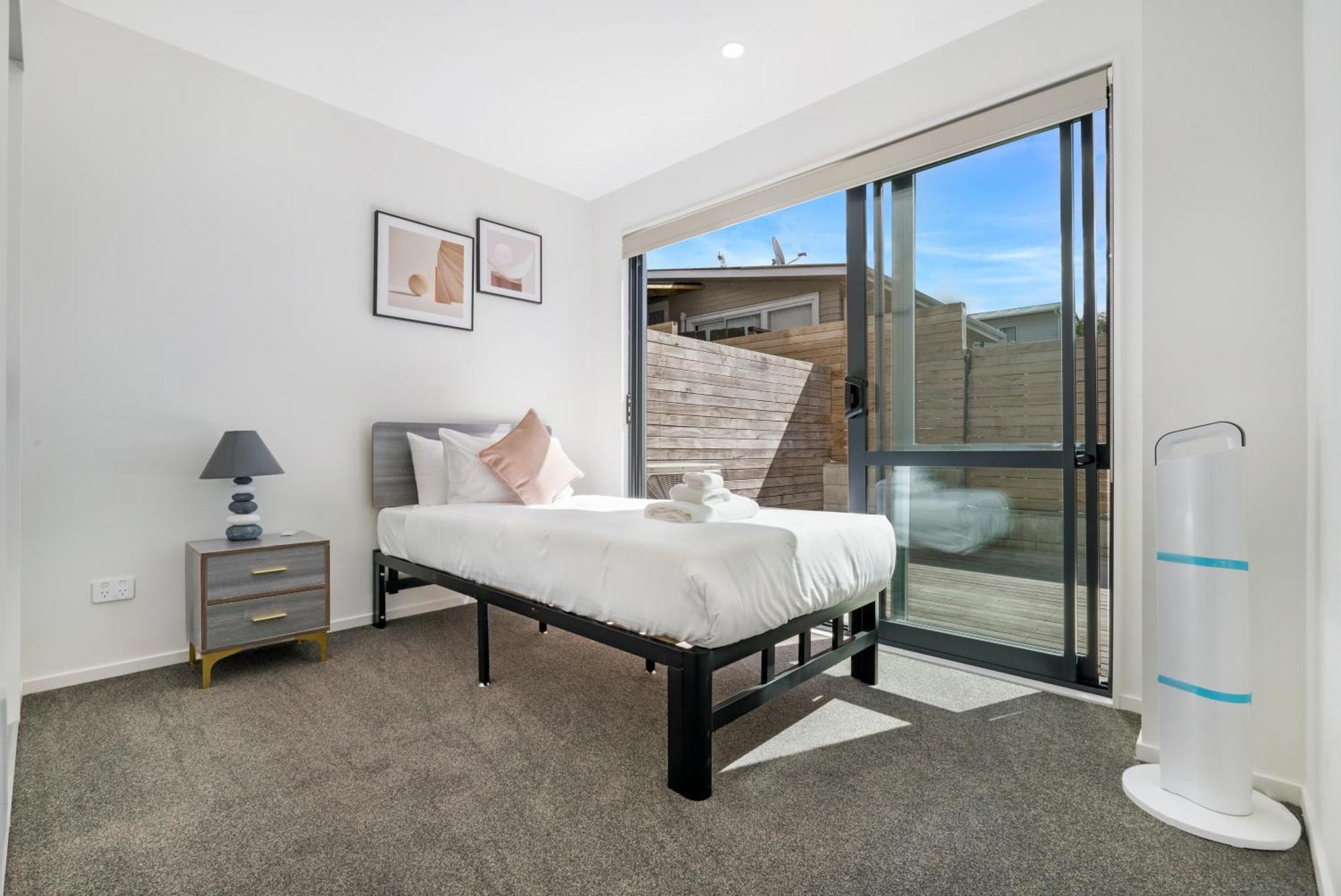 Apartment Your Away From Located Near Cbd *