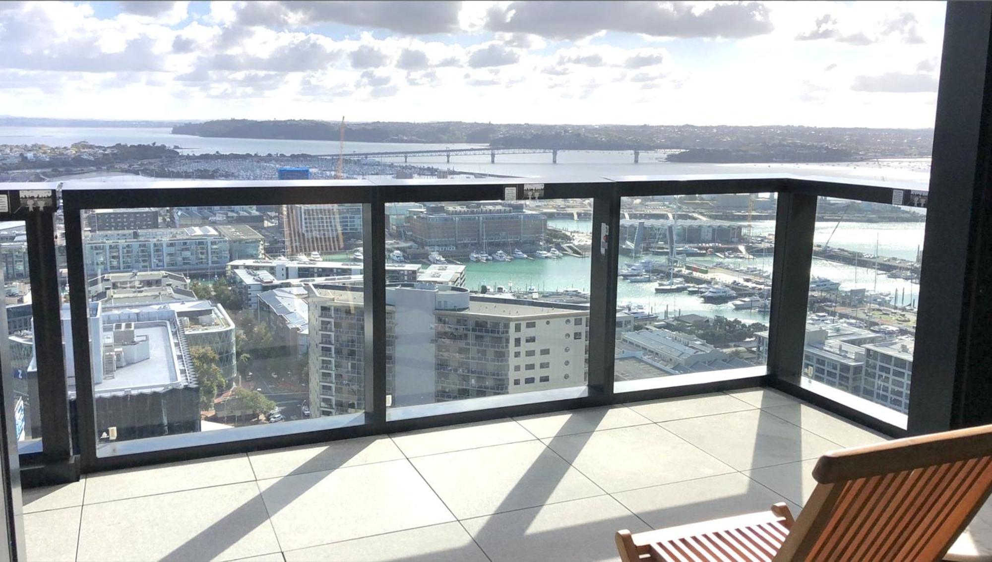 Magnificent Harbour View Skytower View In Cbd Apartment *