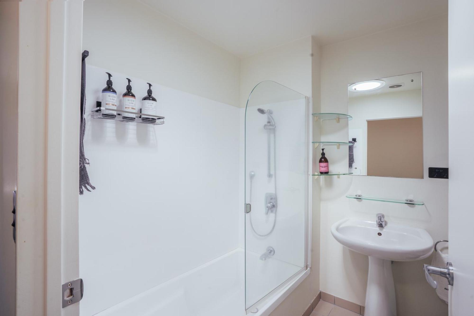 Escape Modern With Pool Apartamento *