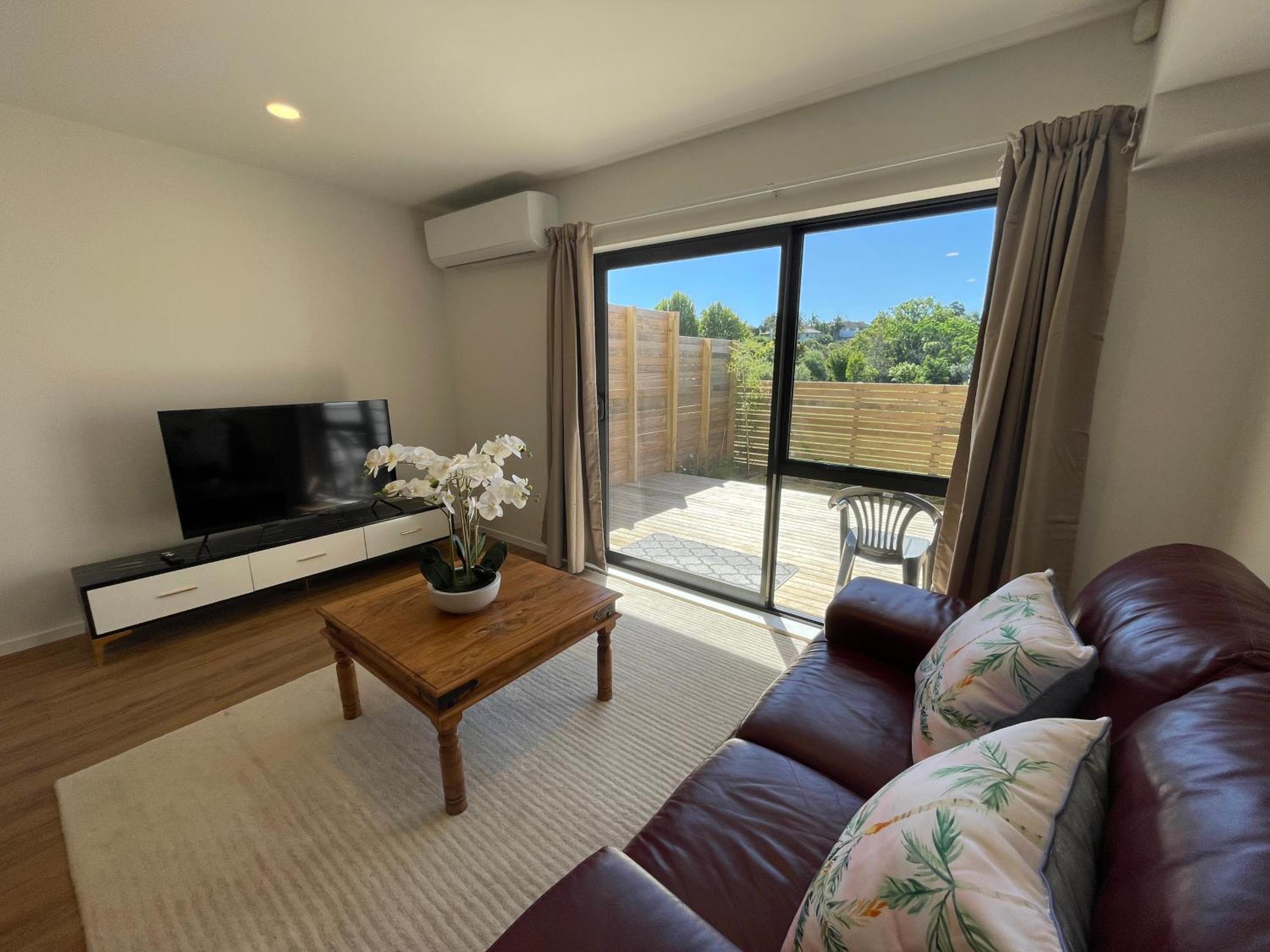 Modern By The Reserve Holiday home