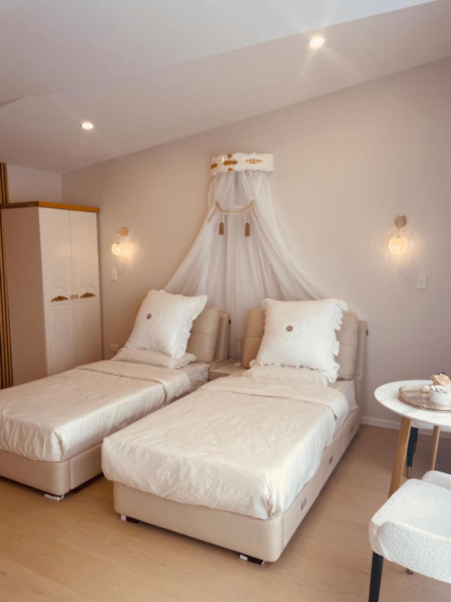 Guest house Delightful Little House & Chateau Charme *