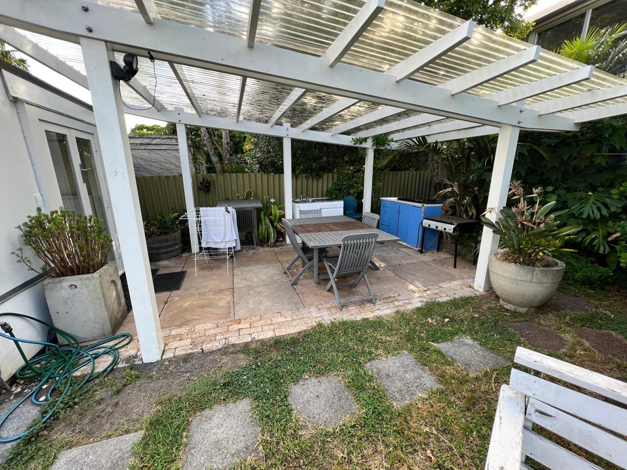 Grey Lynn House Homestay *
