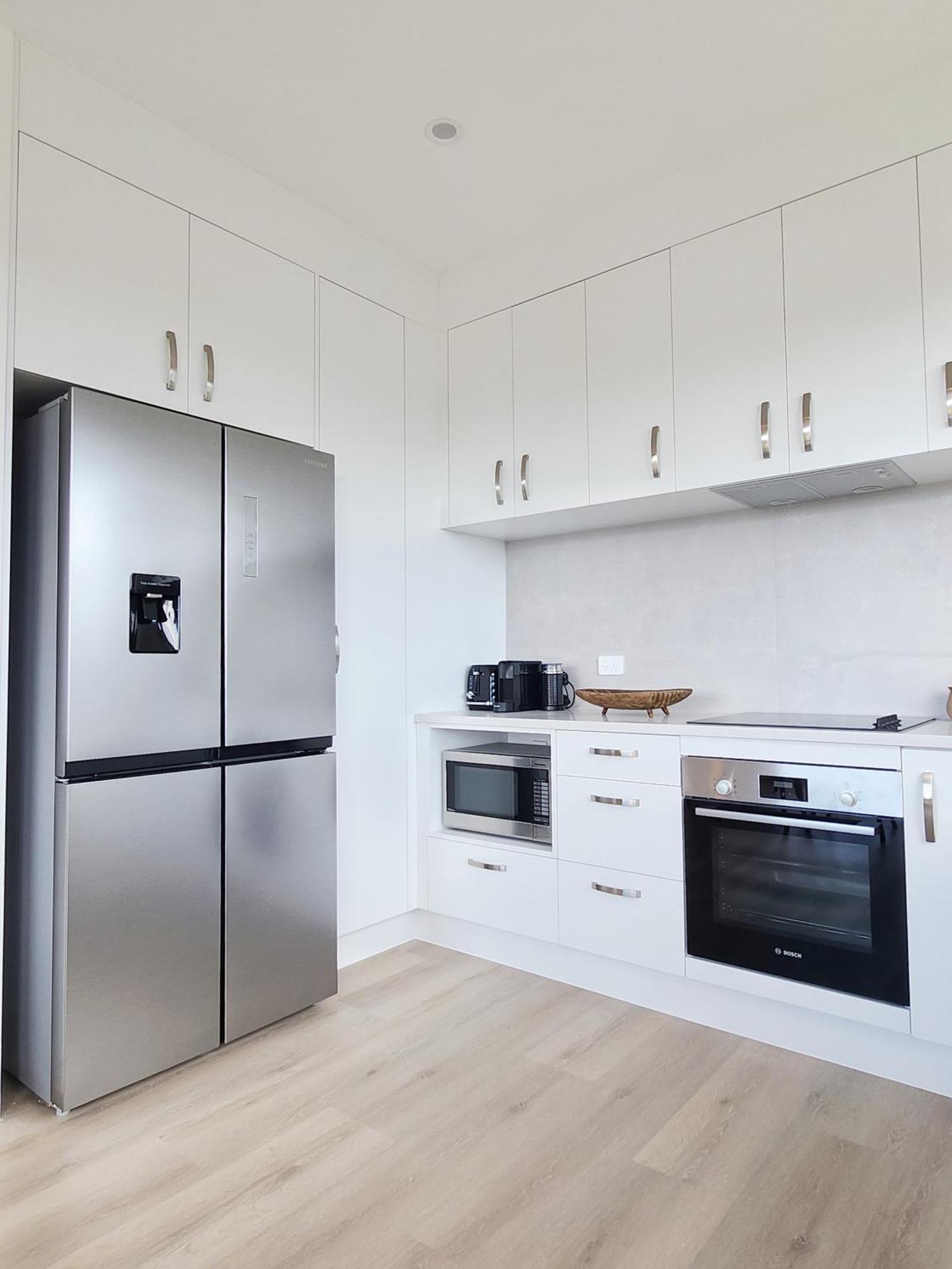 Modern French Retro Townhouse In Sandringham, Close To City, Heat Pumps, Netfilx