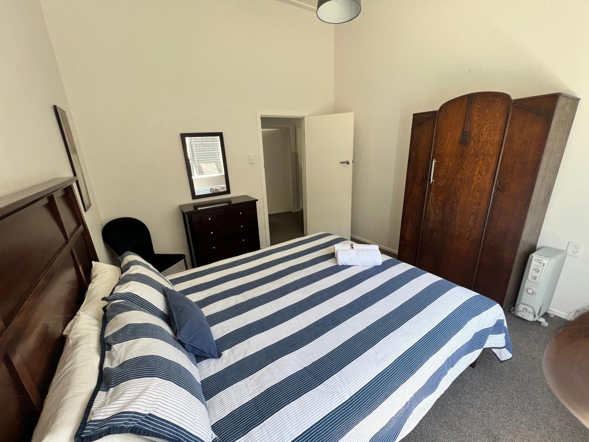 Homestay Eden Park House *