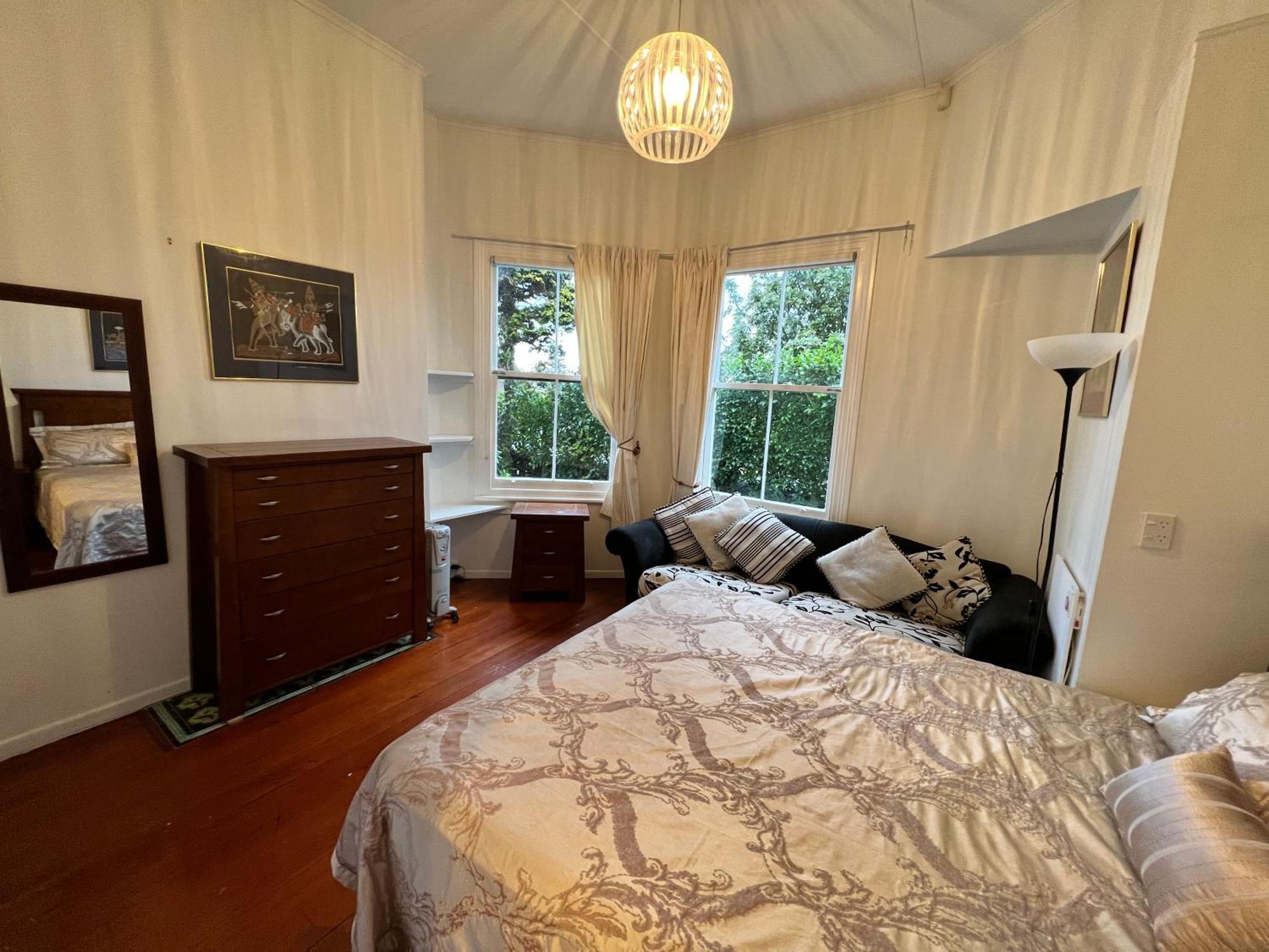 Grey Lynn House Homestay *
