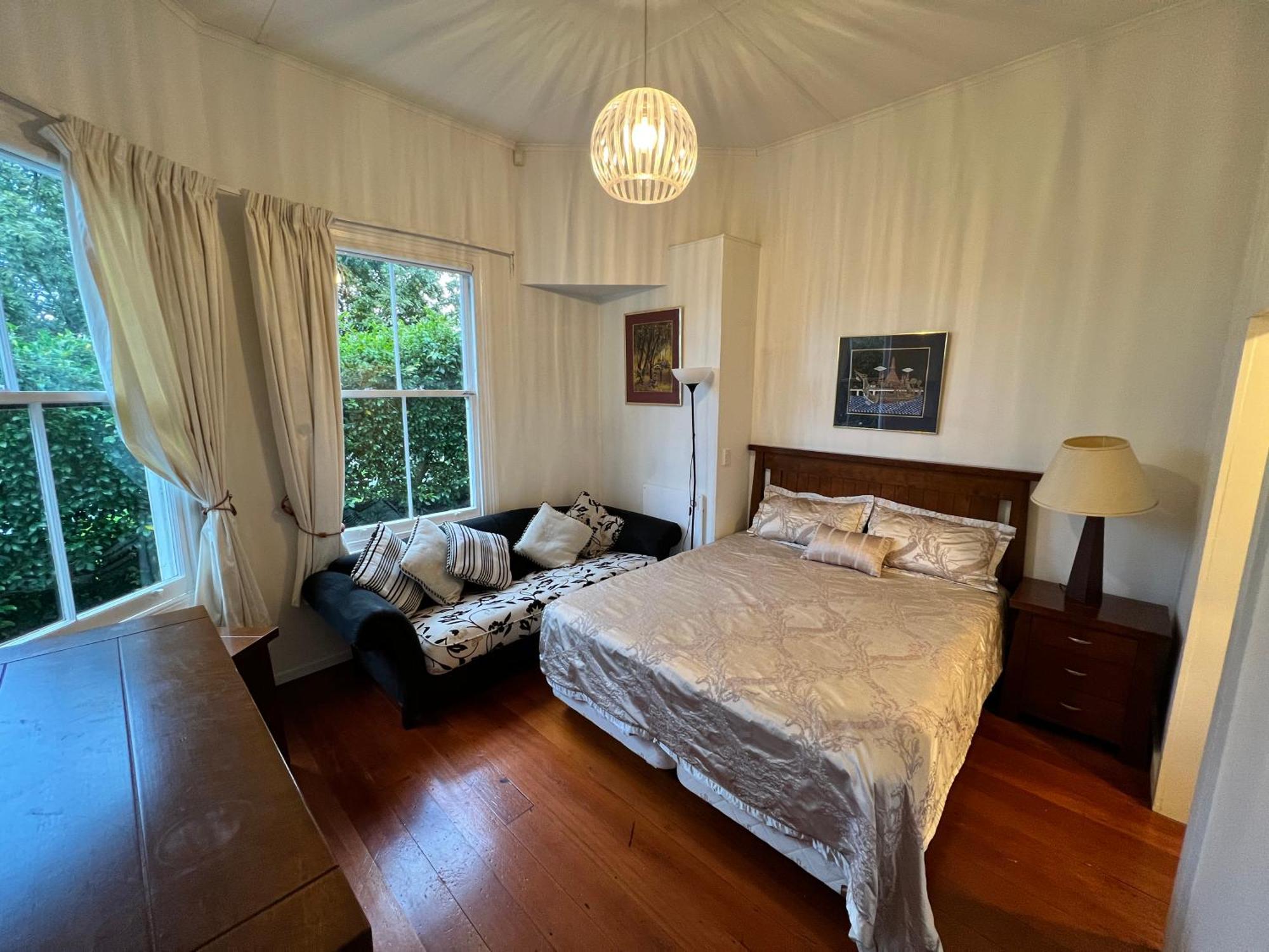 Grey Lynn House Homestay *