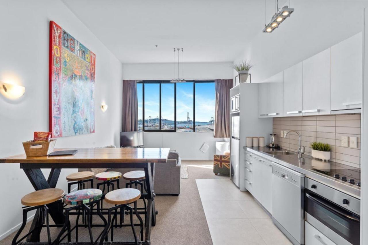 Qv Spacious Apartment *