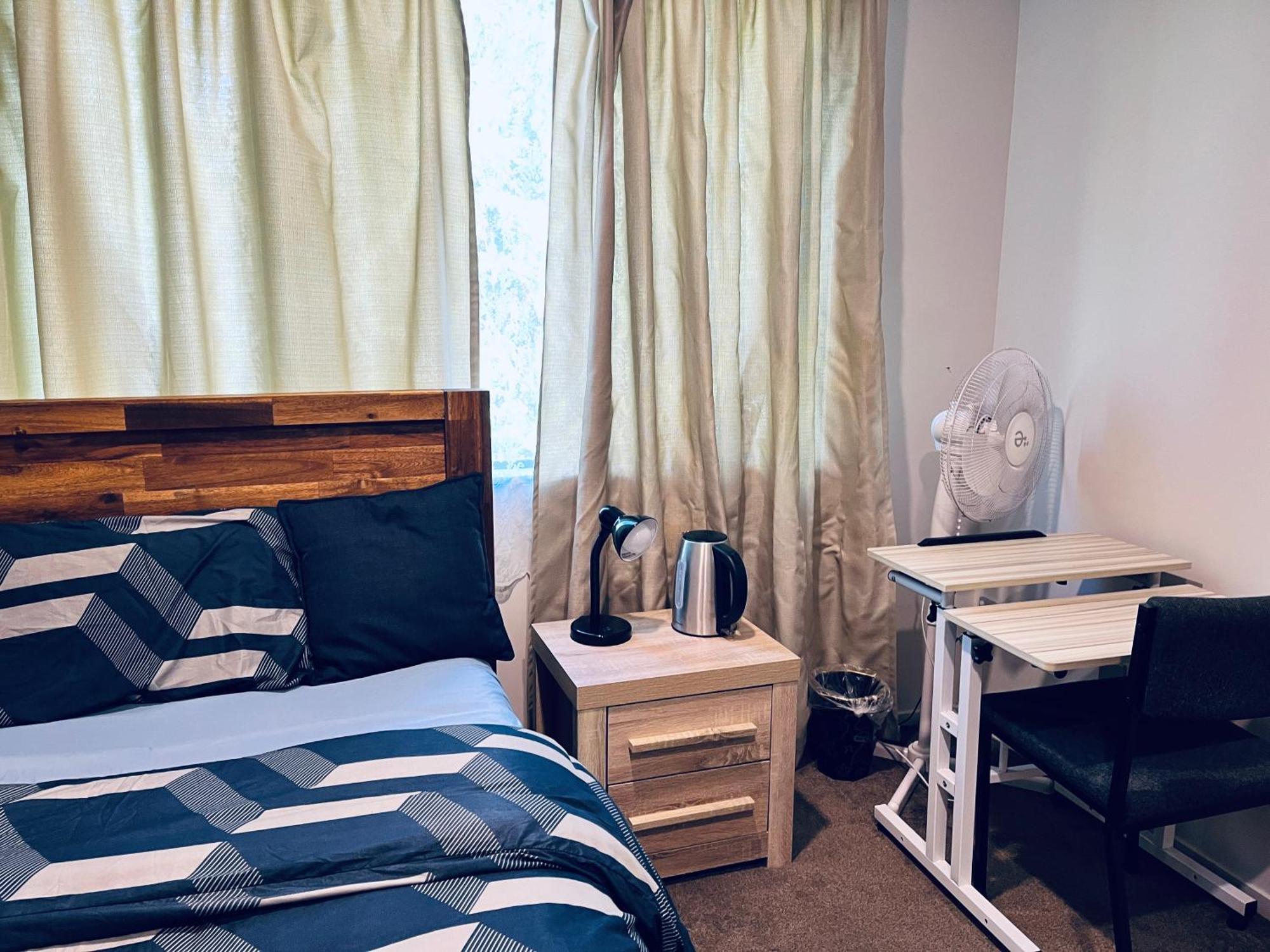 Comfy In With Security & Privacy - 102 * Auckland