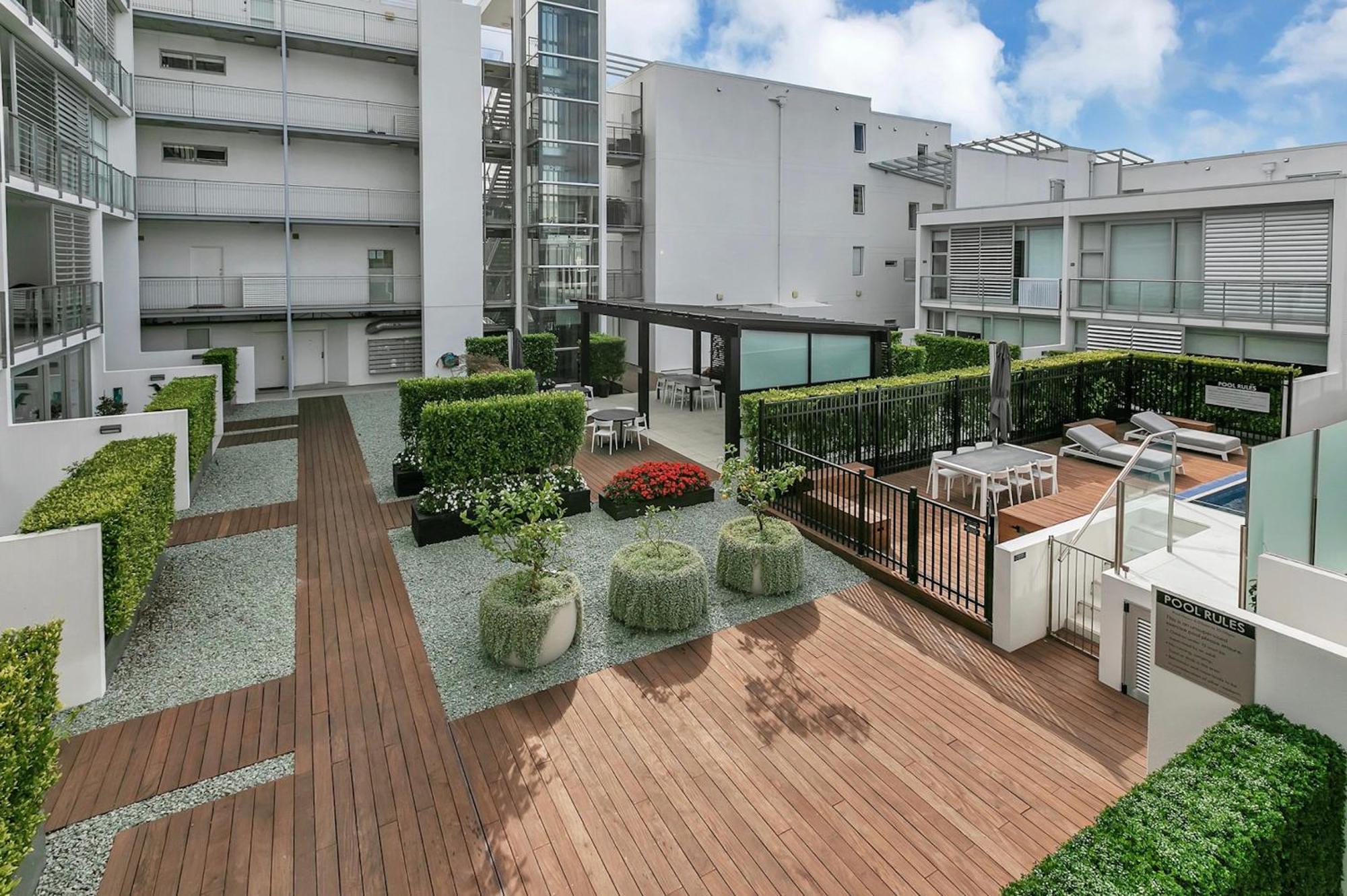 Luxury 2 Bed2bath Penthouse Free Secure Carpark Auckland