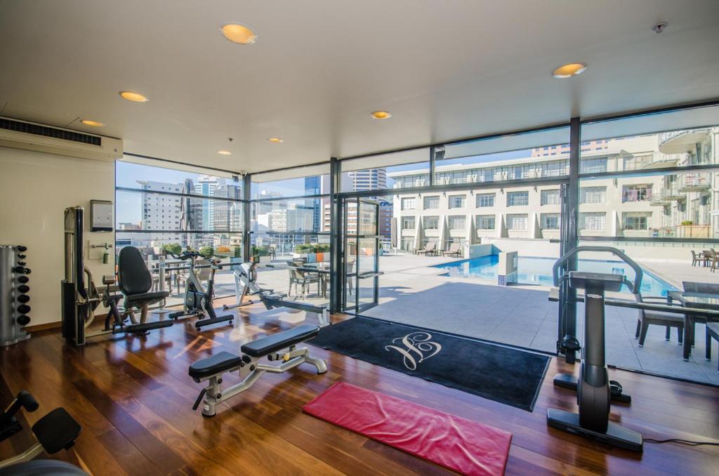 Golden Executive Getaway Apartment *