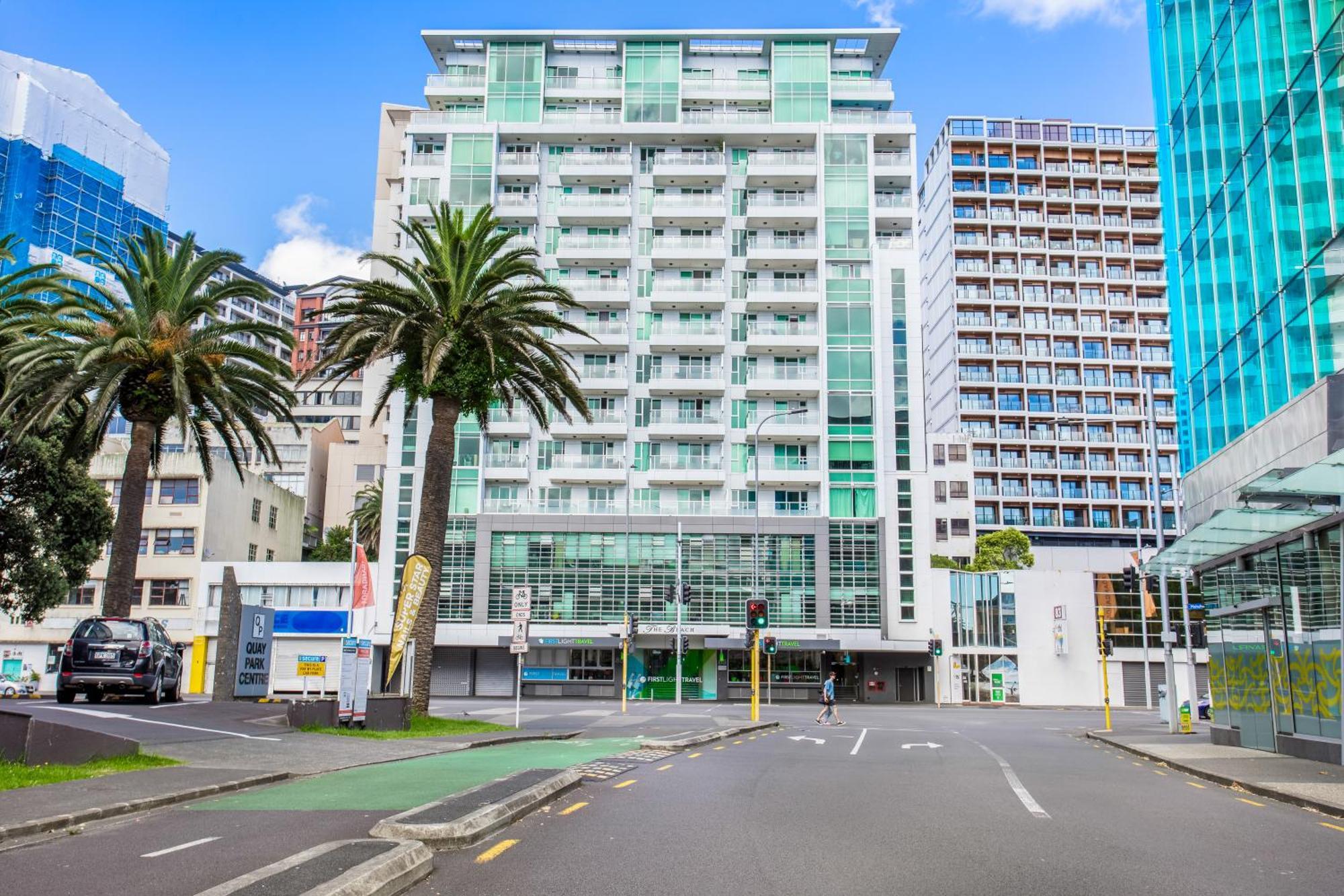 Urban Horizon With Sea Views And Pool *