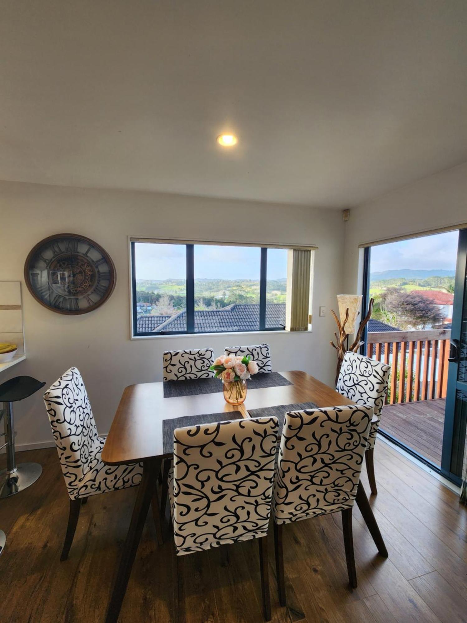 Holiday home Incredible Waitakere View Auckland