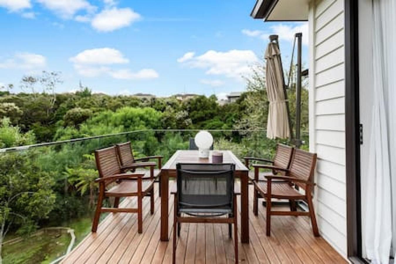 Holiday home Grand Retreat With Spa, Sauna & Parking