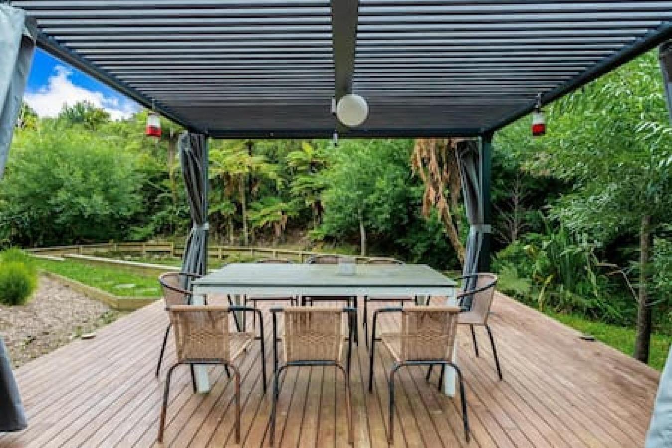 Grand Retreat With Spa, Sauna & Parking *