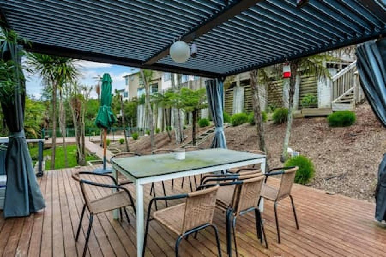 Grand Retreat With Spa, Sauna & Parking * Auckland