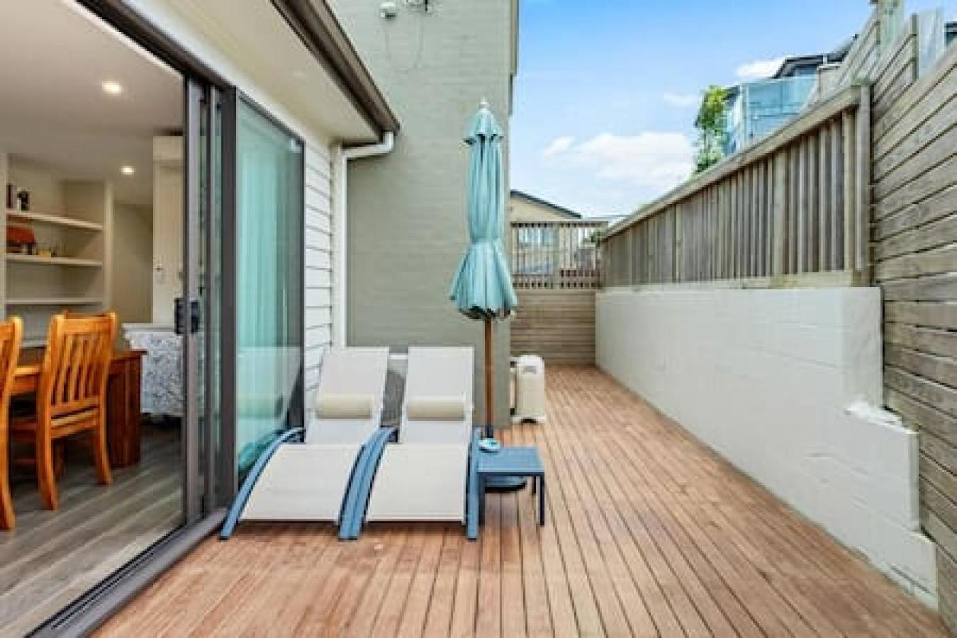 Holiday home Grand Retreat With Spa, Sauna & Parking