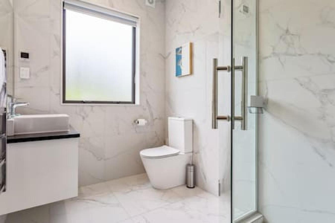 Grand Retreat With Spa, Sauna & Parking Auckland