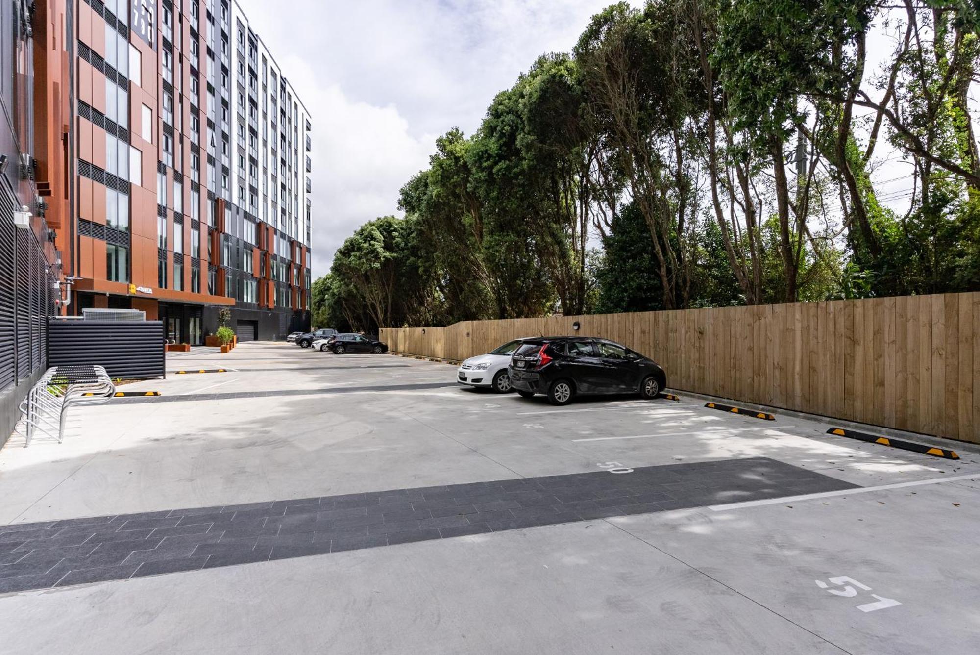 Ellerslie Sanctuary- Modern, Quality Apartment