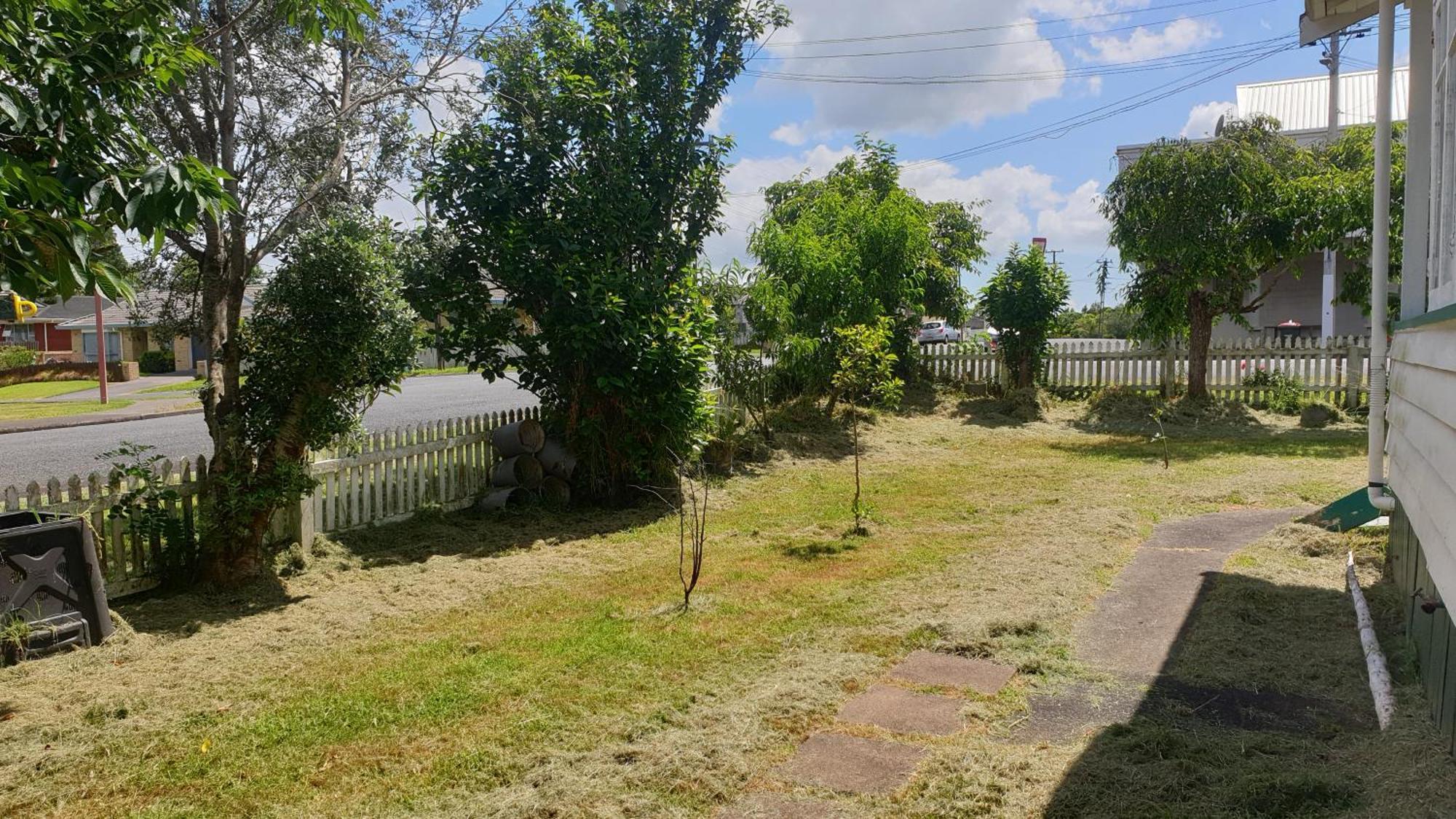 Green Getaway- Unique, 4 Bedroom Bungalow Papakura Pousada