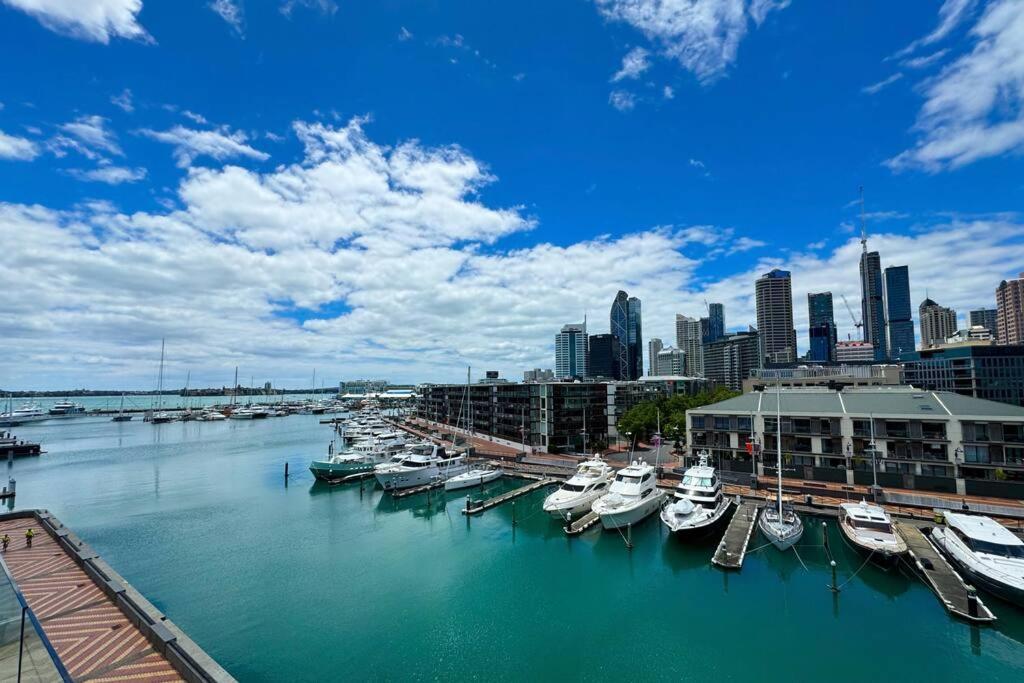 Waterfront With Sky Tower & Harbour View *