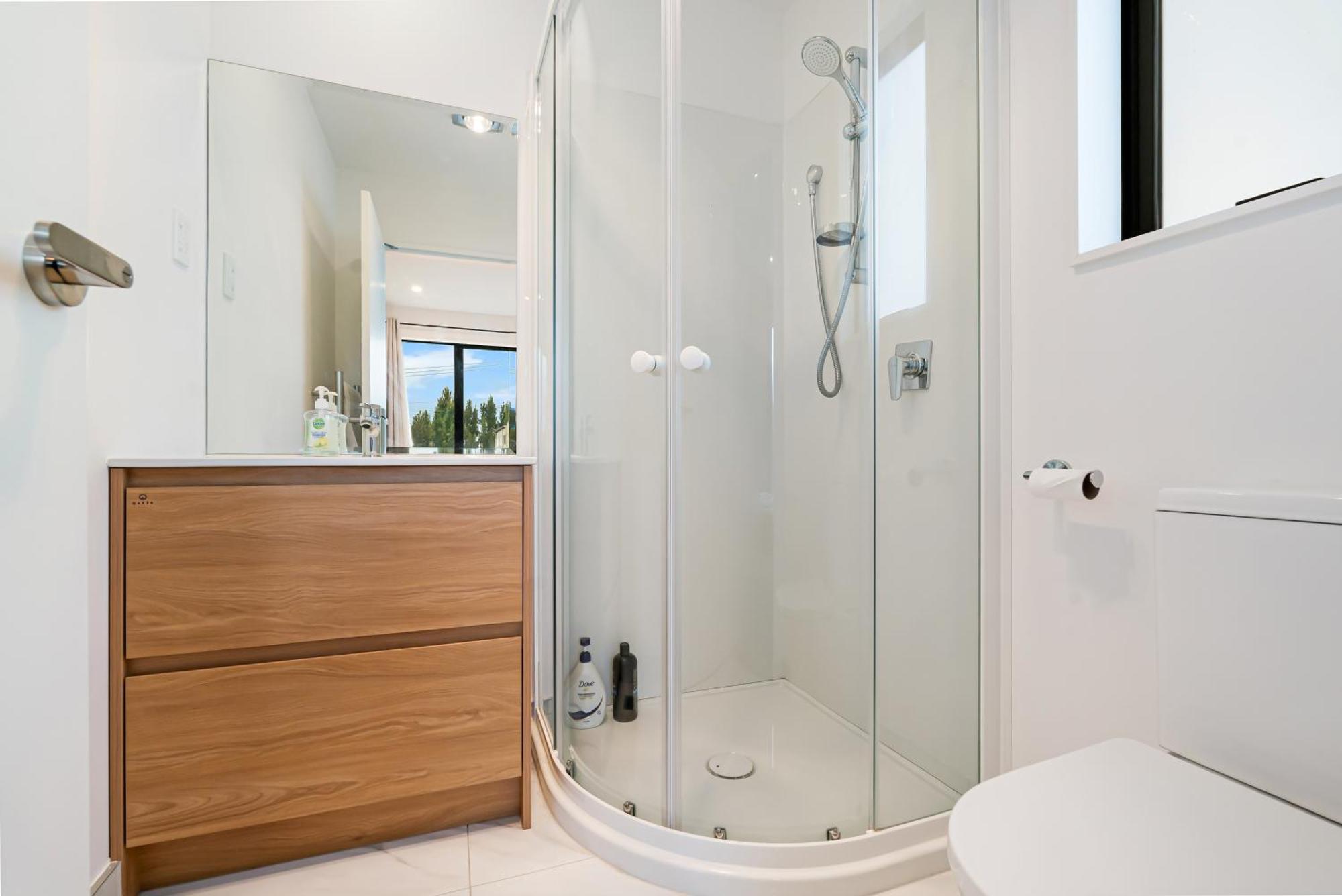 Cozy Brand New Townhouse 5 * Auckland