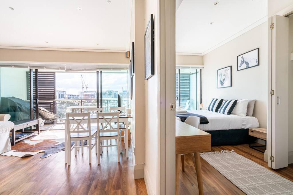 Luxury Waterfront Nest Above Viaduct Harbour Auckland