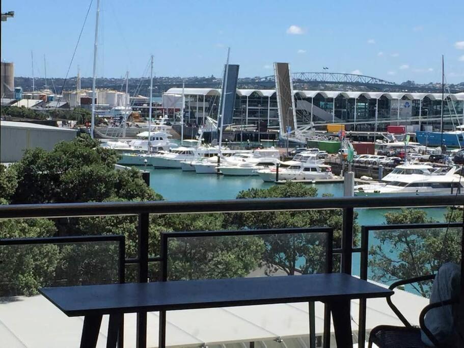 Luxury Waterfront Nest Above Viaduct Harbour Auckland