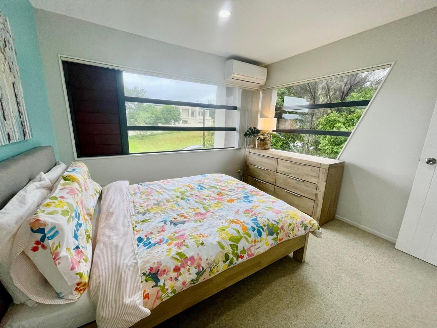 Private In A Lovely House * Auckland