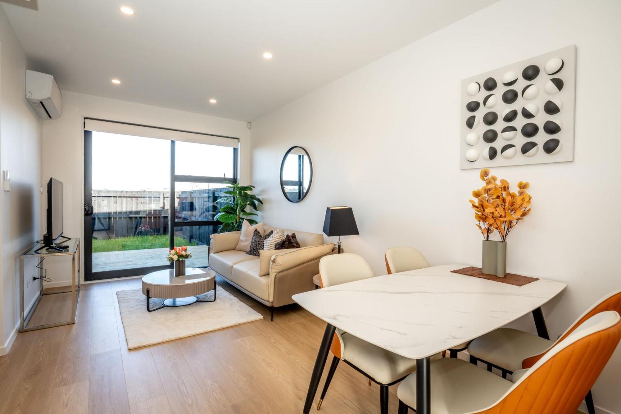 Charming Urban Townhouse Getaway Auckland
