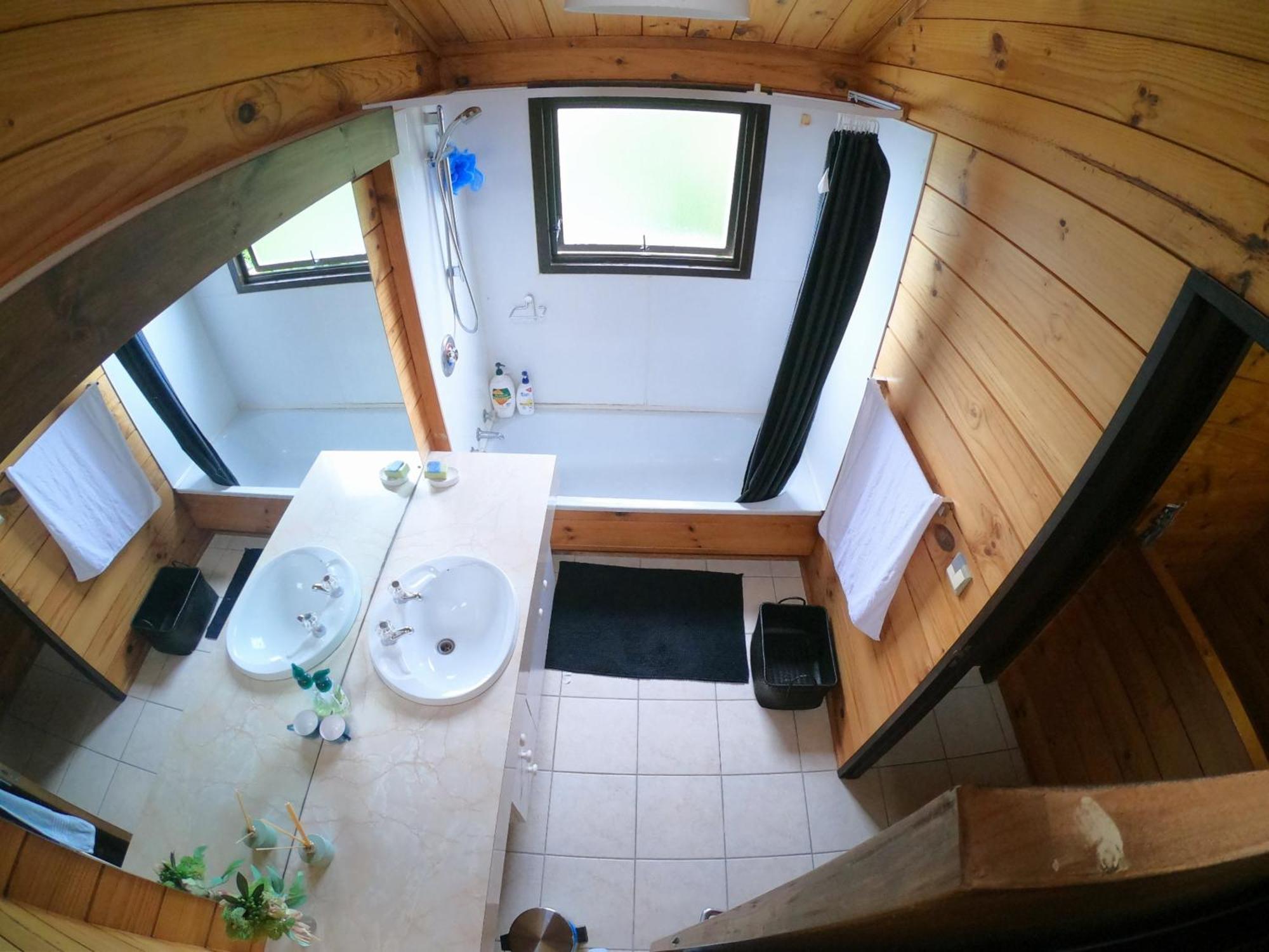 Sea&skytower View With Free Netflix, Parking Homestay