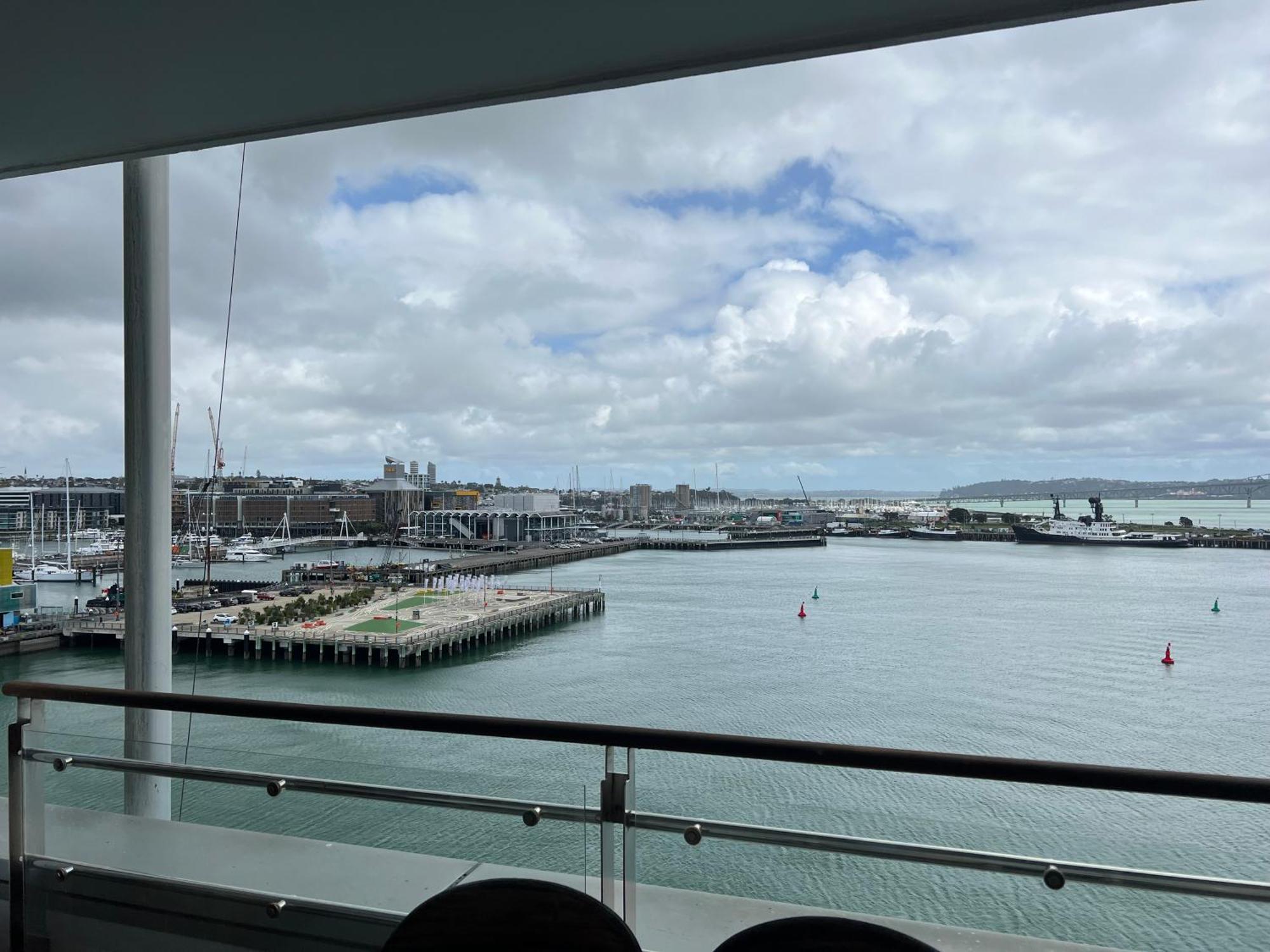 Apartamento Waterfront Seaview - Same Building Block As Hilton *