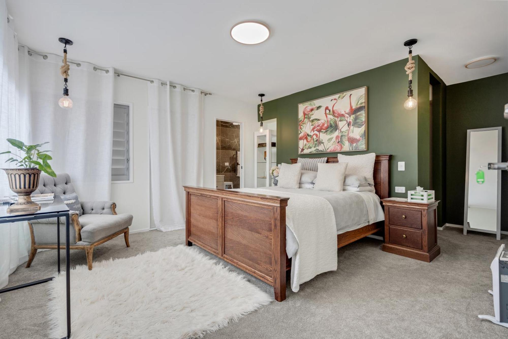 Bed & Breakfast The Bays 5*