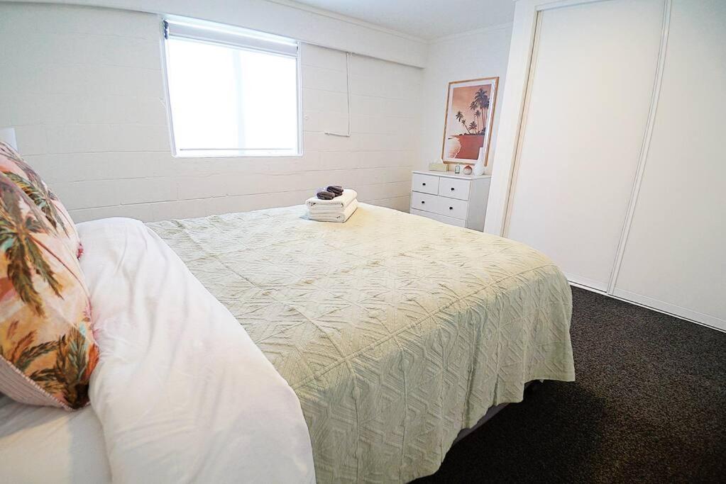 Spacious, Bright & With Amenities Holiday home Auckland