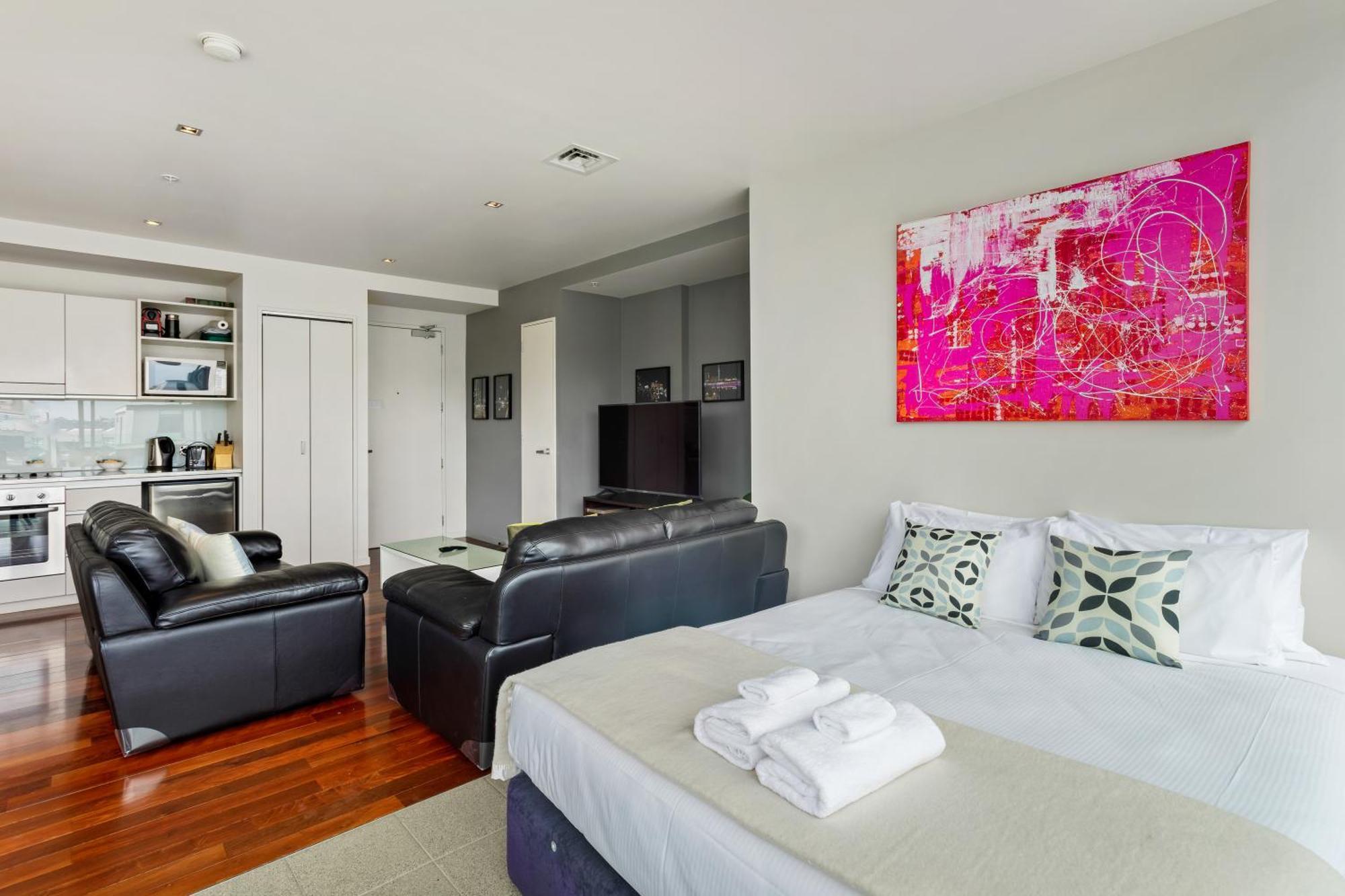 Marina Luxe Retreat W Carpark-pool-spa-gym-sauna Apartment